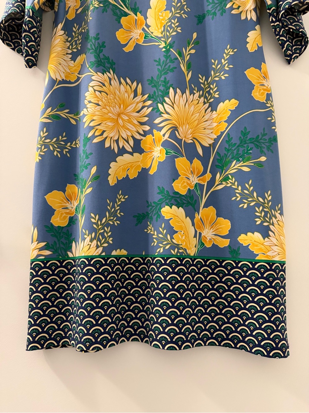 London Times Blue Shift Dress Yellow Floral Print Floral Size 6P Petite Like New - Picture 3 of 11